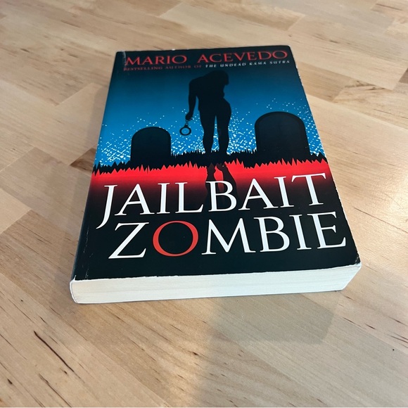 📚BUY 2 GET 1 FREE Jailbait Zombie by Mario Acevedo - Picture 3 of 4